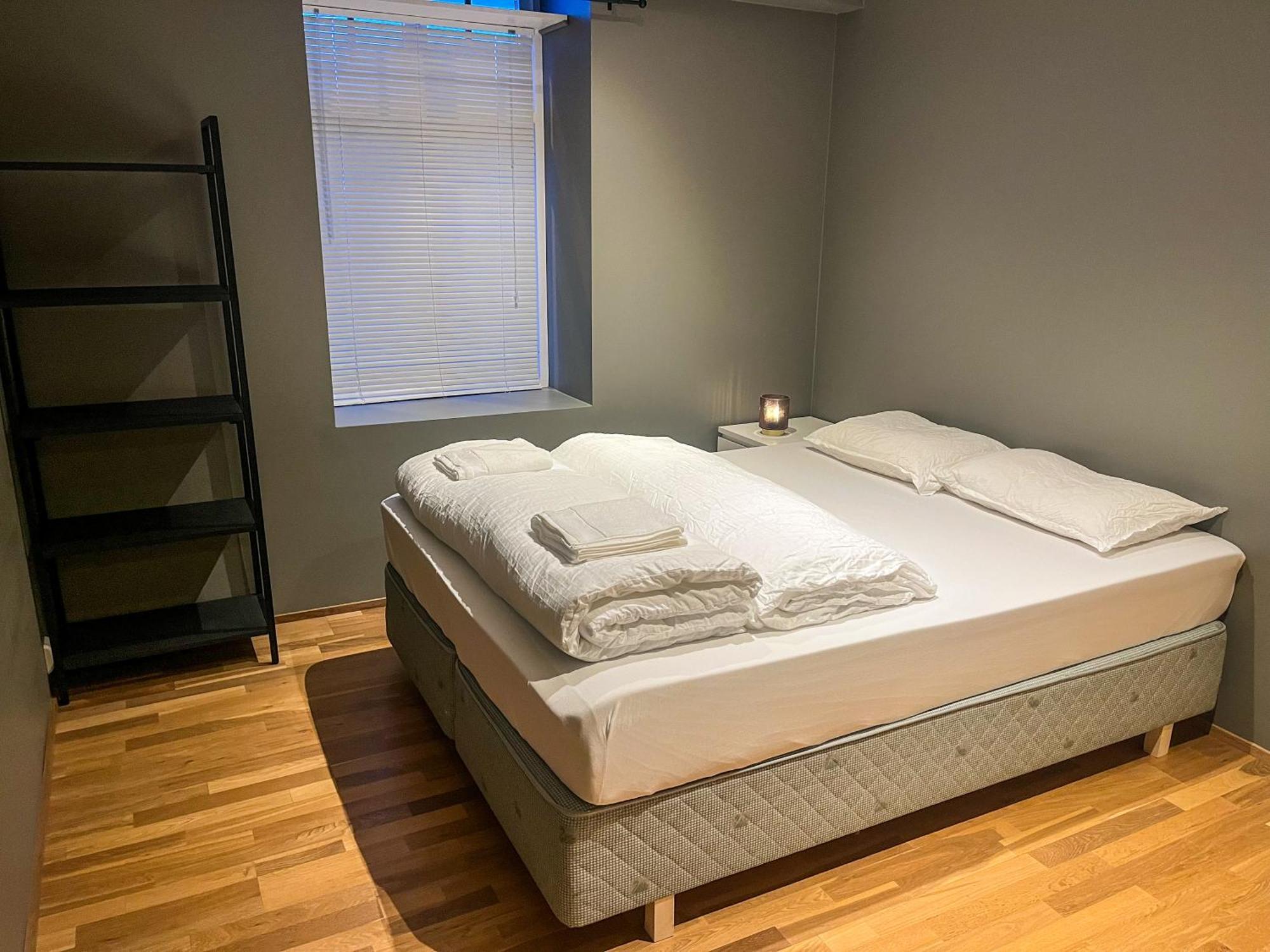 Two-Bedroom City Apartment With Fire Place, Free Parking And Fjordview Terrace - Calm And Central Ålesund Kültér fotó