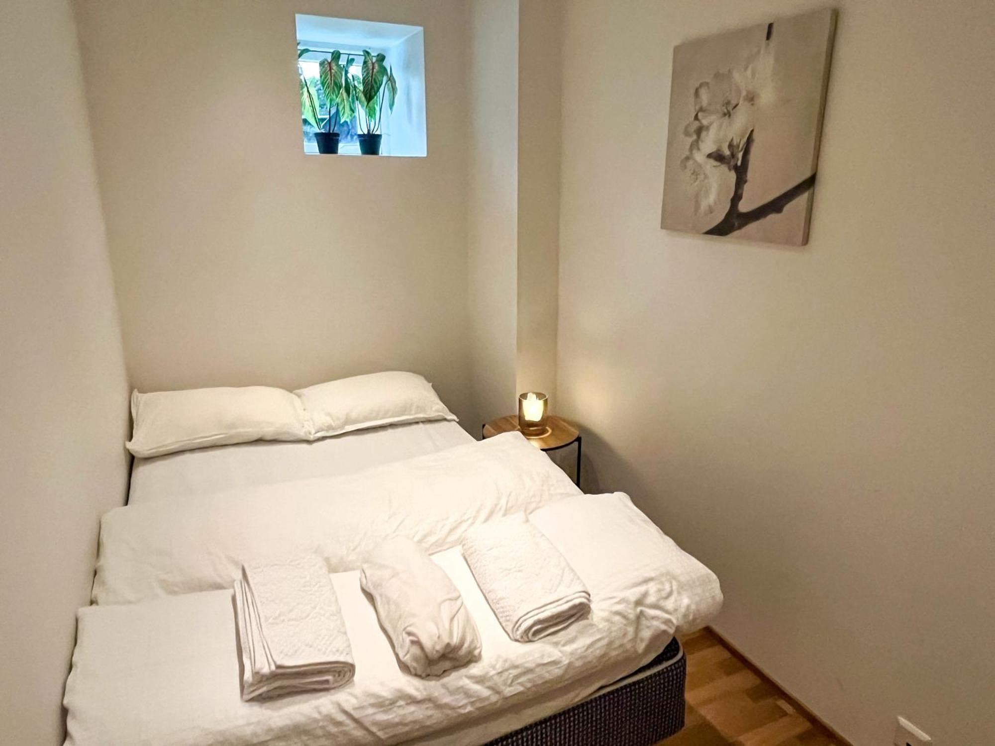 Two-Bedroom City Apartment With Fire Place, Free Parking And Fjordview Terrace - Calm And Central Ålesund Kültér fotó
